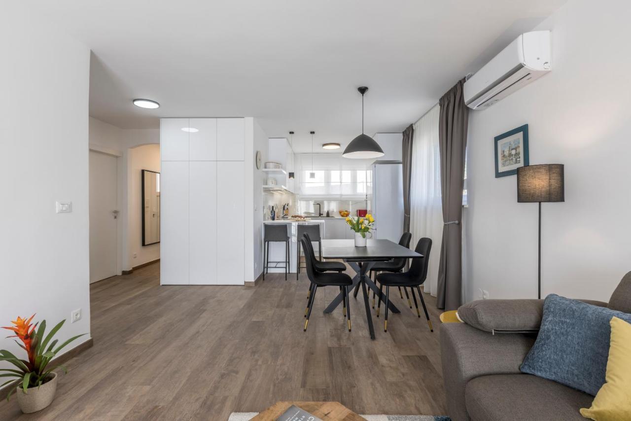 Domus Mea Apartment Split Exterior photo