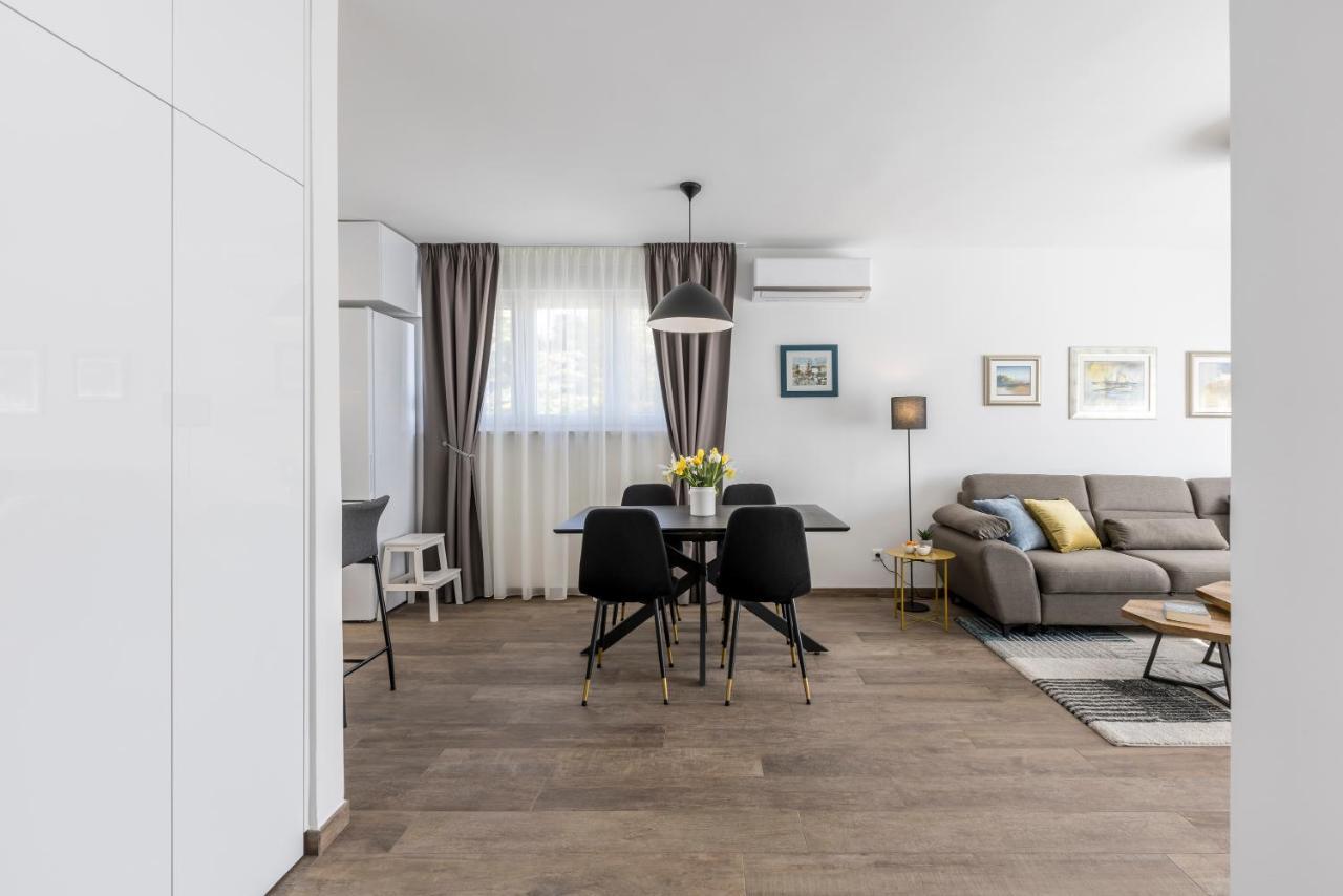 Domus Mea Apartment Split Exterior photo